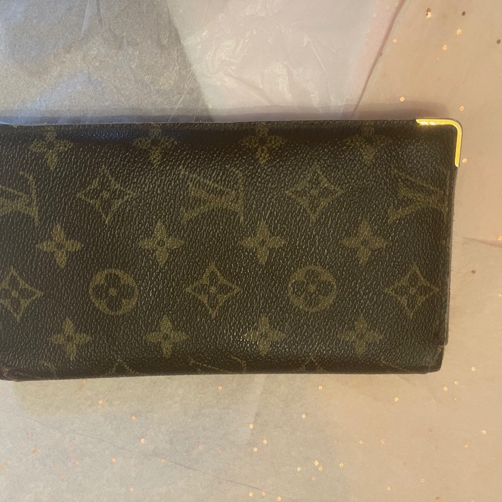 Louis Vuitton wallet